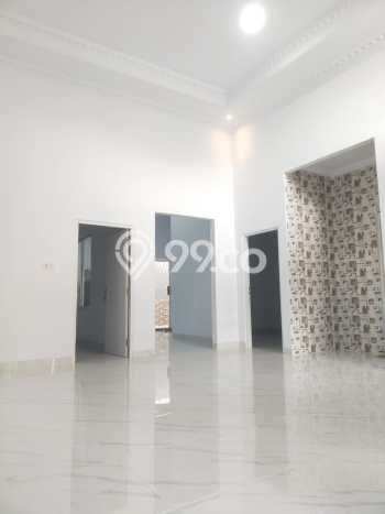 Dijual Cepat Rumah Bagus Siap Huni LB 125m2 di Ciledug, Tangerang Dijual Cepat Rumah Bagus Siap Huni LB 125m2 di Ciledug, Tangerang