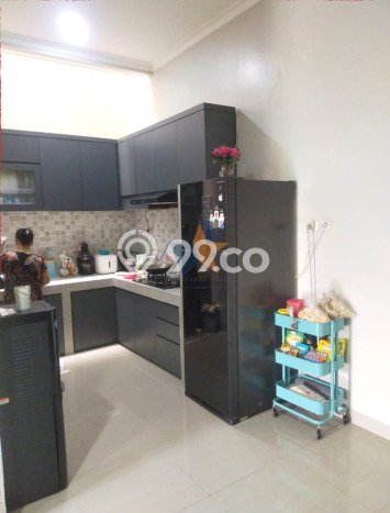 Rumah Luas Asri 4 KT Siap Huni di Serpong Villa Melati Mas Tangerang Selatan Rumah Luas Asri 4 KT Siap Huni di Serpong Villa Melati Mas Tangerang Selatan