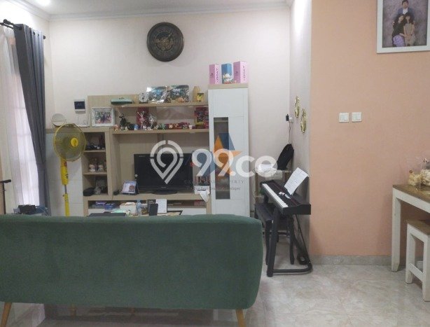 Rumah Minimalis 3 KT LT 120m2 di Graha Raya Rumah Minimalis 3 KT LT 120m2 di Graha Raya