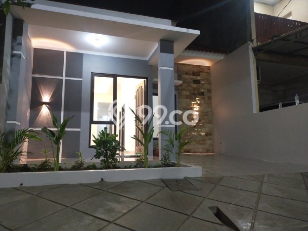 Hunian Nyaman Asri 3 KT Siap Pakai di Graha Raya Tangerang Selatan Hunian Nyaman Asri 3 KT Siap Pakai di Graha Raya Tangerang Selatan