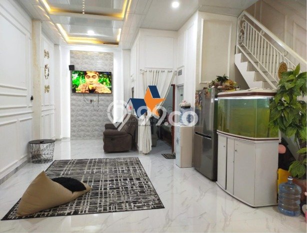 Jual Rumah Eksklusif 3 KT di Graha Raya, Tangerang Selatan Jual Rumah Eksklusif 3 KT di Graha Raya, Tangerang Selatan