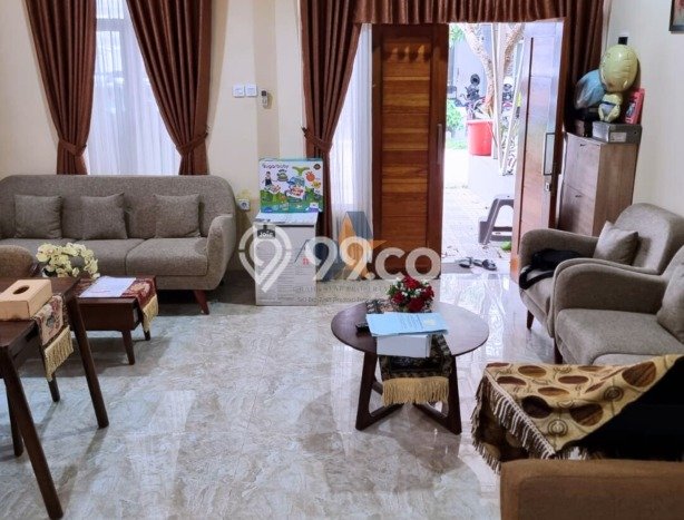 Hunian Nyaman Asri 3 KT Siap Pakai di Graha Raya Tangerang Hunian Nyaman Asri 3 KT Siap Pakai di Graha Raya Tangerang