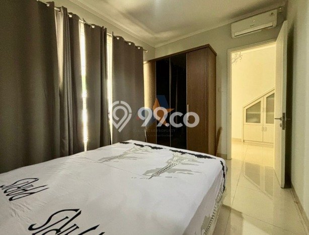 Rumah Luas Asri 5 KT Siap Huni di Graha Raya Tangerang Rumah Luas Asri 5 KT Siap Huni di Graha Raya Tangerang