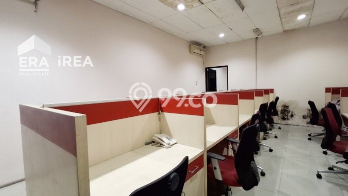 LOKASI PREMIUM! Ruko Kawasan Caturtunggal, Luas 424m2m², Pusat Bisnis LOKASI PREMIUM! Ruko Kawasan Caturtunggal, Luas 424m2m², Pusat Bisnis