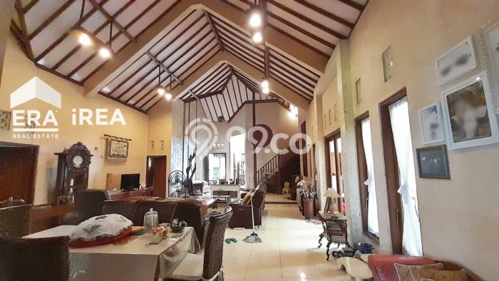 Hunian Mewah Dijual LT 500m2 di Kartasura, Sukoharjo Hunian Mewah Dijual LT 500m2 di Kartasura, Sukoharjo