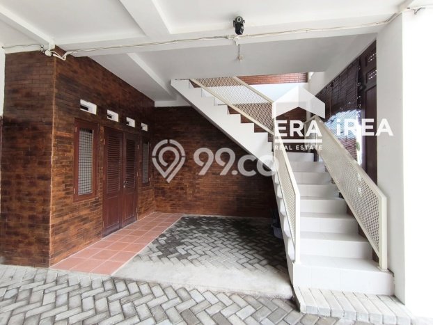 Rumah Modern Cantik 4 KT Bisa Langsung Pindah di Kartasura Rumah Modern Cantik 4 KT Bisa Langsung Pindah di Kartasura