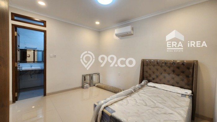 Dijual Rumah Premium dengan Fasilitas Sekitar Komplit di Laweyan, Surakarta Dijual Rumah Premium dengan Fasilitas Sekitar Komplit di Laweyan, Surakarta
