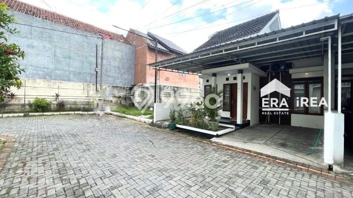 Rumah Strategis Modern Lb 80m2 di Baki, Sukoharjo Rumah Strategis Modern Lb 80m2 di Baki, Sukoharjo