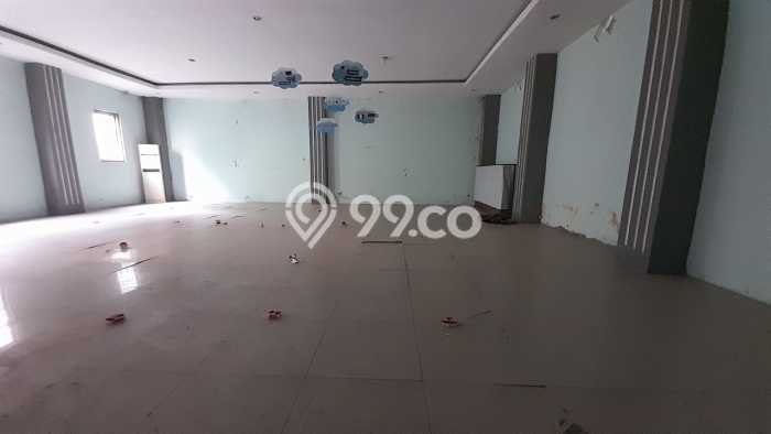 Unit Komersial Dijual di Colomadu Solo Luas Tanah 182m2, Luas Bangunan 450m2 Unit Komersial Dijual di Colomadu Solo Luas Tanah 182m2, Luas Bangunan 450m2