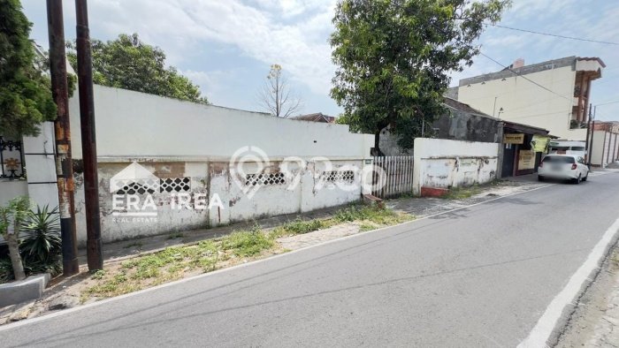 Dijual Tanah di Pasar Kliwon Solo Luas 719m2 SHM Dijual Tanah di Pasar Kliwon Solo Luas 719m2 SHM