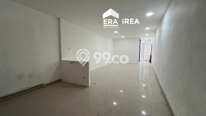 Ruko bagus disewakan di Banjarsari Surakarta dengan LB 210m2 harga sewa terbaik Ruko bagus disewakan di Banjarsari Surakarta dengan LB 210m2 harga sewa terbaik