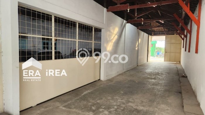 Komersial Bagus LT 1160m2 LB 881m2 Dijual di Gondangrejo Karanganyar Komersial Bagus LT 1160m2 LB 881m2 Dijual di Gondangrejo Karanganyar