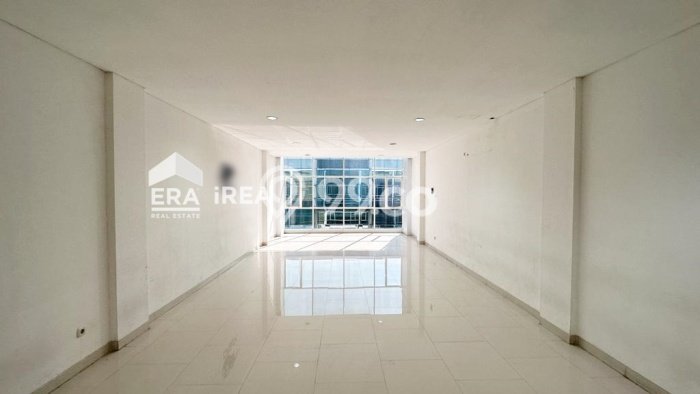 Ruko untuk disewa di Grogol punya LT 75m2 & LB 217m2 harga sewa kompetitif Ruko untuk disewa di Grogol punya LT 75m2 & LB 217m2 harga sewa kompetitif