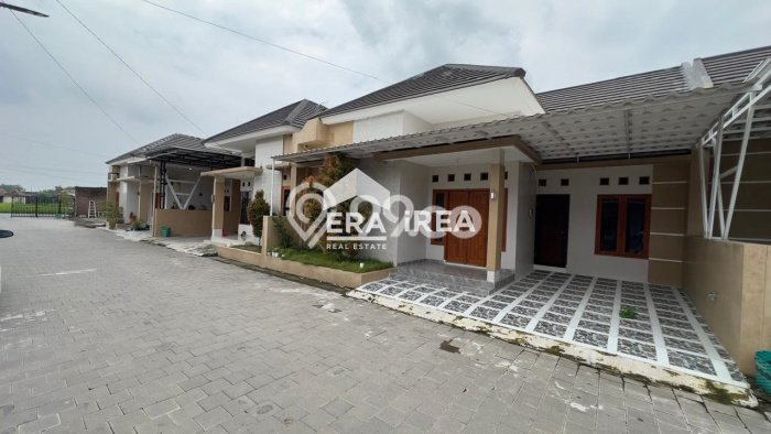 Jual Rumah Favorit Siap Huni LB 70m2 di Gatak, Sukoharjo Jual Rumah Favorit Siap Huni LB 70m2 di Gatak, Sukoharjo