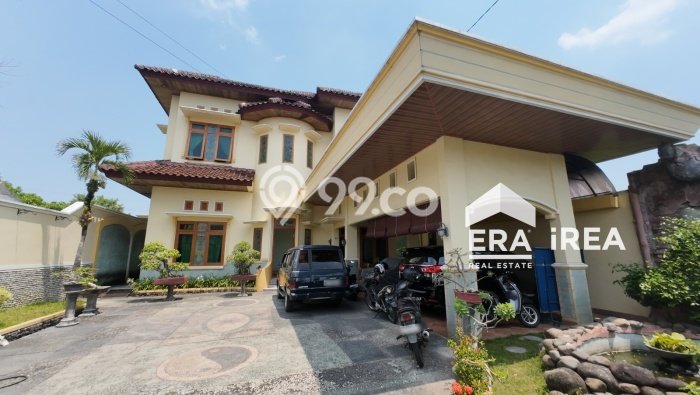 Hot Offer Hunian Mewah Ideal dan Luas di Kartasura, Sukoharjo Hot Offer Hunian Mewah Ideal dan Luas di Kartasura, Sukoharjo