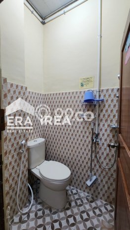 Peluang Investasi! Kost Dijual di Jebres, Solo, 66 KT, 66 KM, Luas 950m2 Peluang Investasi! Kost Dijual di Jebres, Solo, 66 KT, 66 KM, Luas 950m2