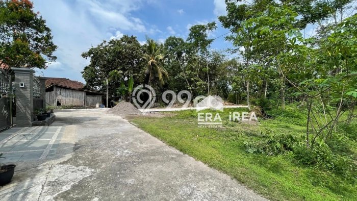 Tanah Komersial di Teras, Luas 3500m2m², Pinggir Jalan Tanah Komersial di Teras, Luas 3500m2m², Pinggir Jalan