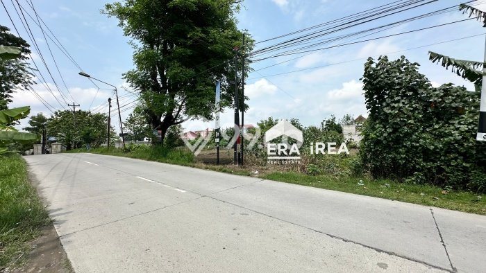 Jarang Ada! Tanah di Gondangrejo Punya Luas 2840m2 SHM Jarang Ada! Tanah di Gondangrejo Punya Luas 2840m2 SHM