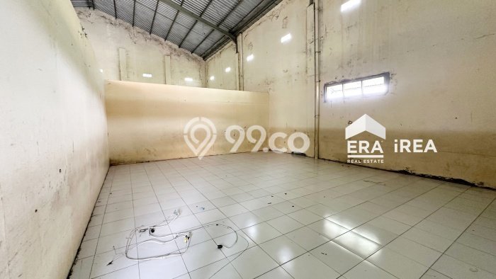Gudang Disewa di Ngemplak, Solo, LT 400m2 / LB 380m2 Gudang Disewa di Ngemplak, Solo, LT 400m2 / LB 380m2