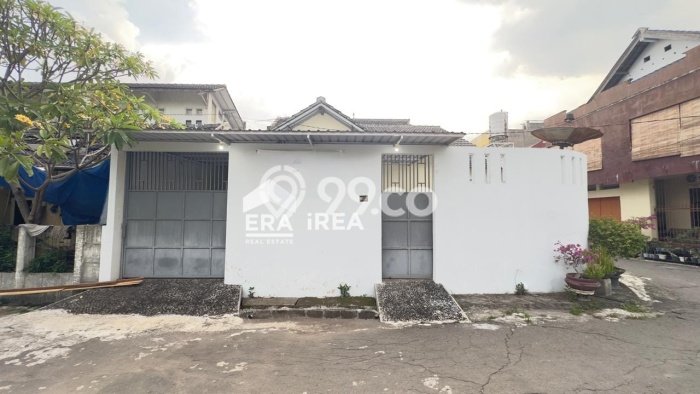BEST LOCATION! Rumah kawasan Solo Baru, Akses ke Tol, 2 KT, Luas 142m2m² Bangunan 100m2m² BEST LOCATION! Rumah kawasan Solo Baru, Akses ke Tol, 2 KT, Luas 142m2m² Bangunan 100m2m²