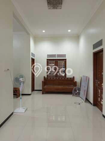 Rumah Cantik Siap Huni Di Colomadu Luas 100m2 Aman Rumah Cantik Siap Huni Di Colomadu Luas 100m2 Aman