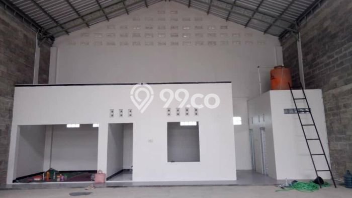 LOKASI STRATEGIS! Gudang For Rent di Colomadu, Luas 500m2m², Pusat Usaha LOKASI STRATEGIS! Gudang For Rent di Colomadu, Luas 500m2m², Pusat Usaha