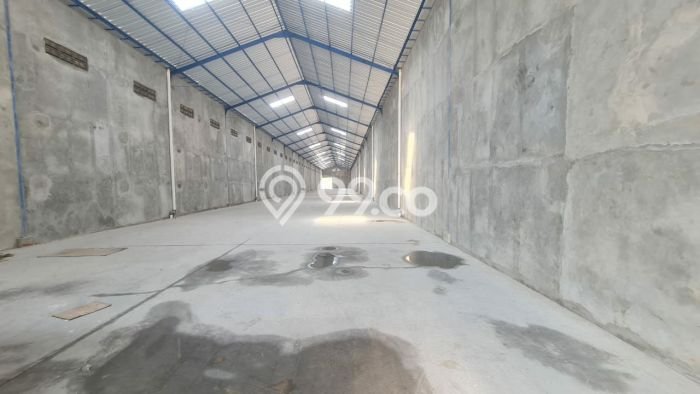 Unit Gudang Dijual di Gatak Sukoharjo Luas Bangunan 1188m2 Unit Gudang Dijual di Gatak Sukoharjo Luas Bangunan 1188m2