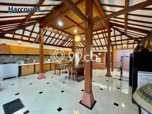 Lokasi terbaik! Rumah siap pakai dikontrakkan di Colomadu LB 203m2 Lokasi terbaik! Rumah siap pakai dikontrakkan di Colomadu LB 203m2