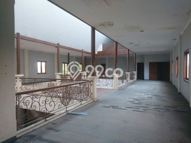 Komersial Dijual di Karanganyar LT 1000m2 & LB 1050m2 Lokasi Terbaik! Komersial Dijual di Karanganyar LT 1000m2 & LB 1050m2 Lokasi Terbaik!