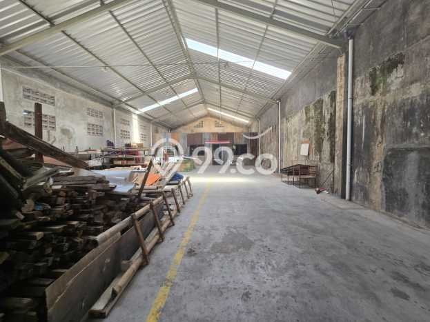 Gudang Dijual di Kartasura LT 481m2, LB 700m2 untuk Investasi Gudang Dijual di Kartasura LT 481m2, LB 700m2 untuk Investasi