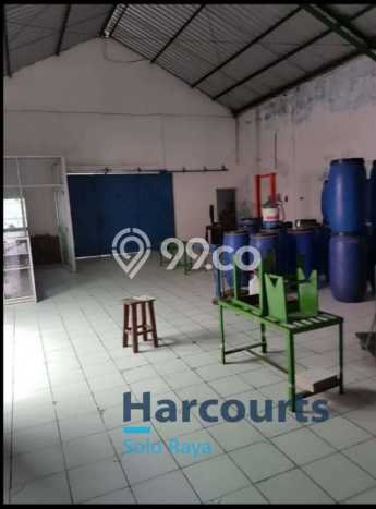 Gudang bagus disewakan di Grogol Solo dengan LB 350m2 harga sewa terbaik Gudang bagus disewakan di Grogol Solo dengan LB 350m2 harga sewa terbaik