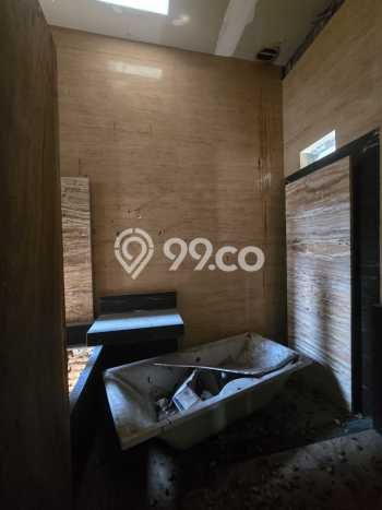 Tanah Kosong Dijual di Karanganyar dengan Area 452m2 Tanah Kosong Dijual di Karanganyar dengan Area 452m2