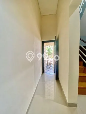 Lokasi strategis! Rumah siap huni disewakan di Kartasura LB 200m2 Lokasi strategis! Rumah siap huni disewakan di Kartasura LB 200m2