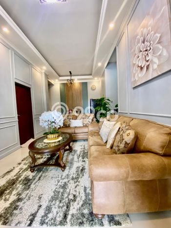 Lokasi strategis! Rumah siap huni disewakan di Kartasura LB 200m2 Lokasi strategis! Rumah siap huni disewakan di Kartasura LB 200m2