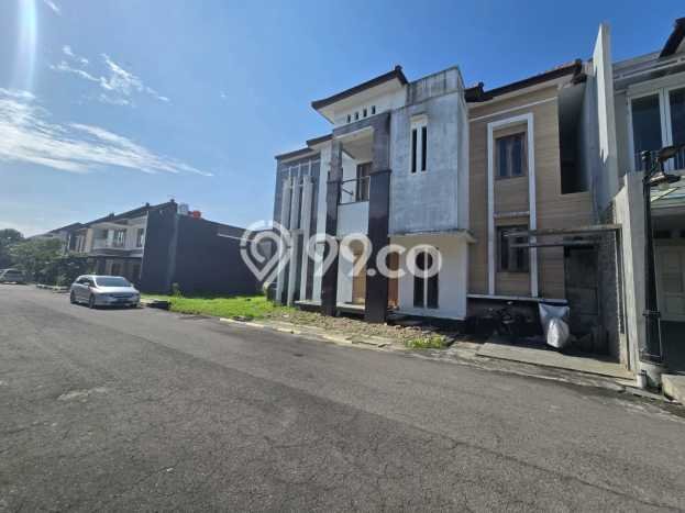 Tanah Kosong Dijual di Karanganyar dengan Area 452m2 Tanah Kosong Dijual di Karanganyar dengan Area 452m2