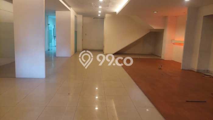 Ruko Disewa di Slamet Riyadi, Solo, LT 261m2 / LB 773m2 Ruko Disewa di Slamet Riyadi, Solo, LT 261m2 / LB 773m2