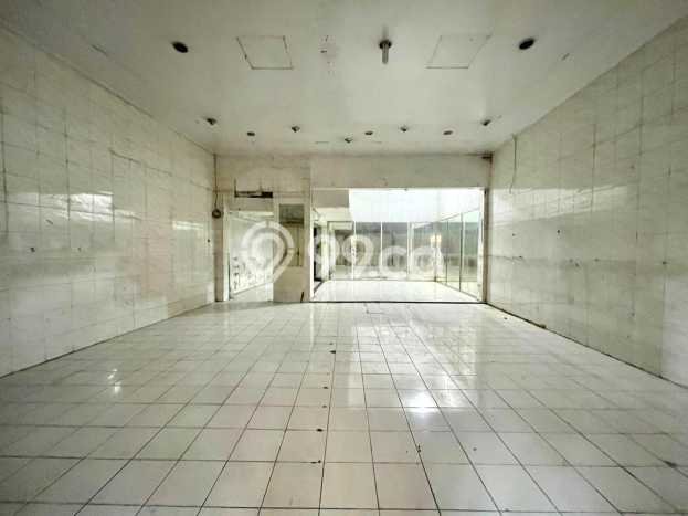 Ruko untuk disewa di Laweyan punya LT 200m2 & LB 400m2 harga sewa kompetitif Ruko untuk disewa di Laweyan punya LT 200m2 & LB 400m2 harga sewa kompetitif