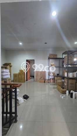Area Strategis! Disewakan Ruko Lokasi Laweyan, Solo Cocok untuk Bisnis Area Strategis! Disewakan Ruko Lokasi Laweyan, Solo Cocok untuk Bisnis