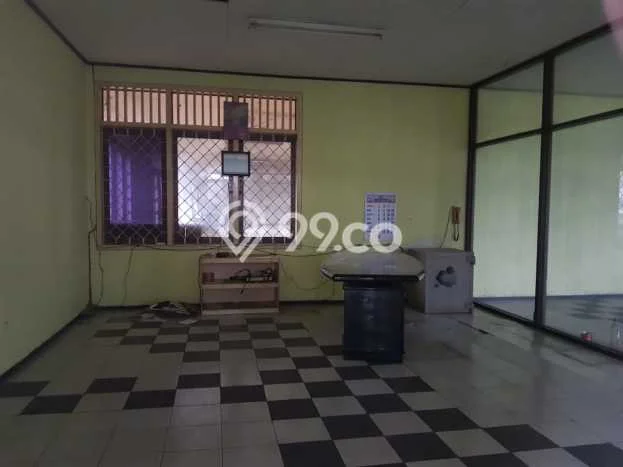 Unit Gudang Disewa Lokasi Banjarsari, Solo Spesifikasi Luas Bangunan 4600m2 Unit Gudang Disewa Lokasi Banjarsari, Solo Spesifikasi Luas Bangunan 4600m2