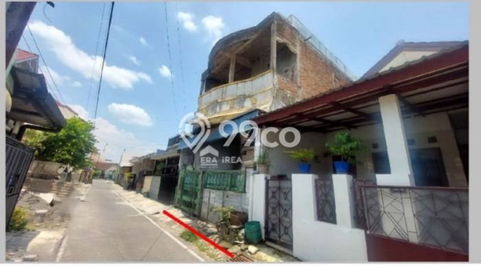 Rumah Sederhana Dijual di Jebres 9 Kamar dengan Luas Tanah 123m2 Rumah Sederhana Dijual di Jebres 9 Kamar dengan Luas Tanah 123m2