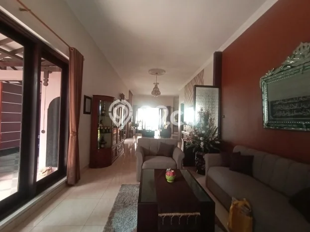 Dijual Rumah Premium dengan Fasilitas Sekitar Komplit di Pasar Kliwon, Surakarta Dijual Rumah Premium dengan Fasilitas Sekitar Komplit di Pasar Kliwon, Surakarta
