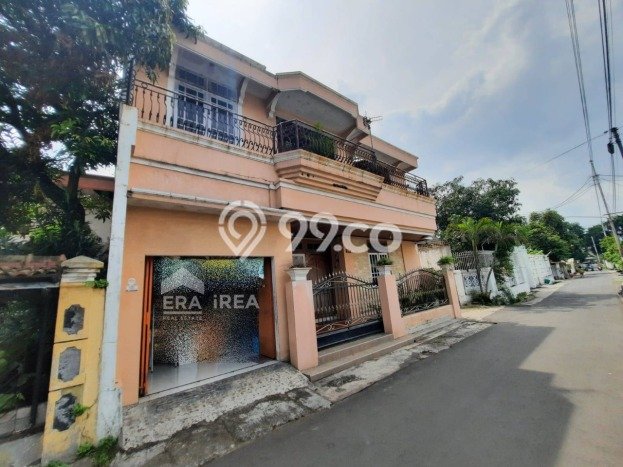 Dijual Rumah Strategis Bagus Punya 5 KT di Jebres Surakarta SHM Dijual Rumah Strategis Bagus Punya 5 KT di Jebres Surakarta SHM