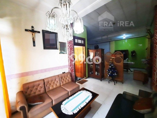 Dijual Rumah Strategis Bagus Punya 5 KT di Jebres Surakarta SHM Dijual Rumah Strategis Bagus Punya 5 KT di Jebres Surakarta SHM