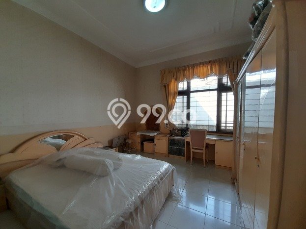 Rumah kawasan Jebres, Surakarta, Luas 341m² LB 300m² Rumah kawasan Jebres, Surakarta, Luas 341m² LB 300m²