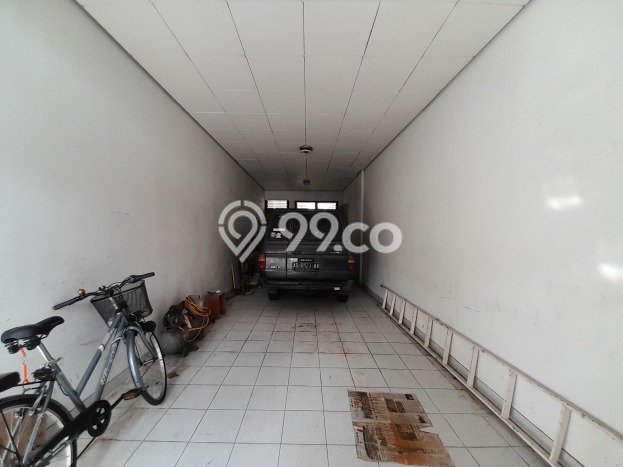 Rumah kawasan Jebres, Surakarta, Luas 341m² LB 300m² Rumah kawasan Jebres, Surakarta, Luas 341m² LB 300m²
