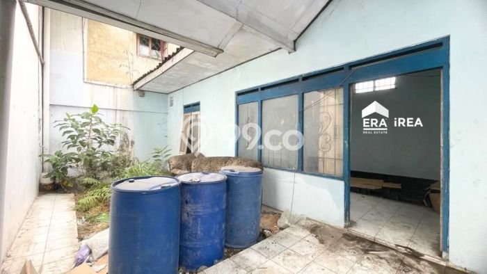 LOKASI PREMIUM! Gudang di Kartosuro, Luas 288m², Akses Strategis LOKASI PREMIUM! Gudang di Kartosuro, Luas 288m², Akses Strategis