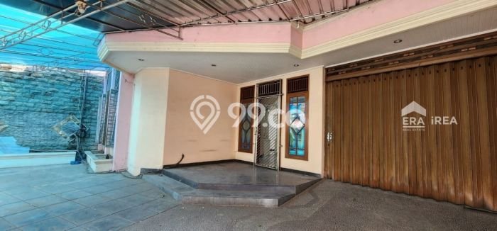 For Sale Rumah Mewah Exclusive di Banjarsari, Surakarta For Sale Rumah Mewah Exclusive di Banjarsari, Surakarta