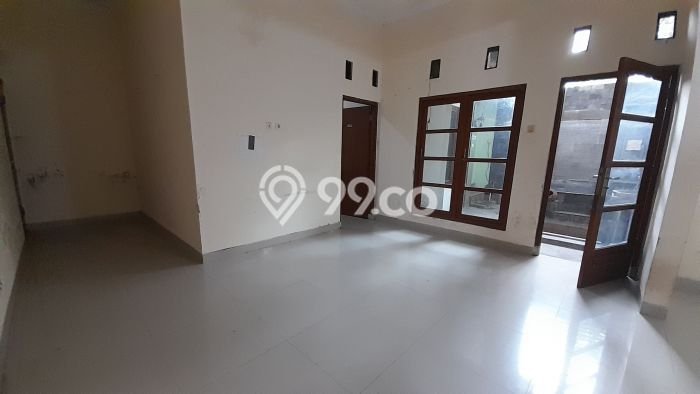 Siap Huni Hunian Elit 5 Kamar di Colomadu Dekat ke Mana Pun Siap Huni Hunian Elit 5 Kamar di Colomadu Dekat ke Mana Pun