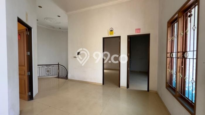Rumah Eksklusif Dijual LT 198m2 di Banjarsari, Surakarta Rumah Eksklusif Dijual LT 198m2 di Banjarsari, Surakarta
