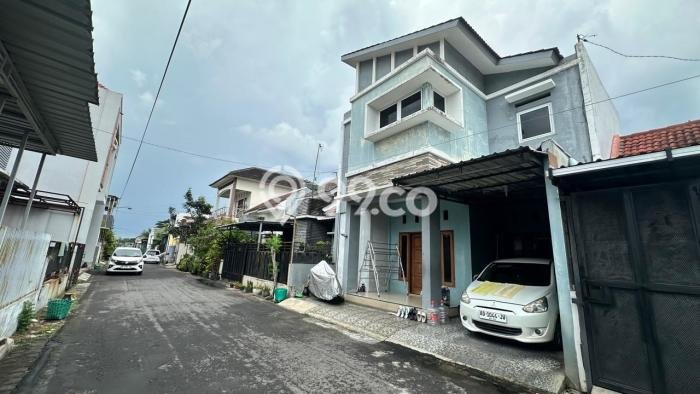 Dijual Hunian Rumah Terawat 3 Kamar di Solo Baru, Surakarta Dijual Hunian Rumah Terawat 3 Kamar di Solo Baru, Surakarta